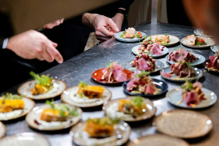 Catering Angebot, Essen wird angeboten